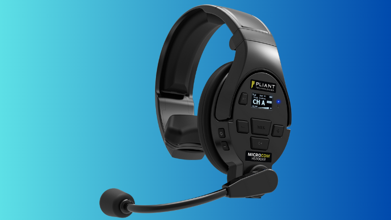 PLIANT® TECHNOLOGIES NOW SHIPPING  MICROCOM 900XR ALL-IN-ONE WIRELESS HEADSET