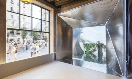 Alfalite installs an immersive LED cube at Telefónica’s new Espacio Movistar in Madrid